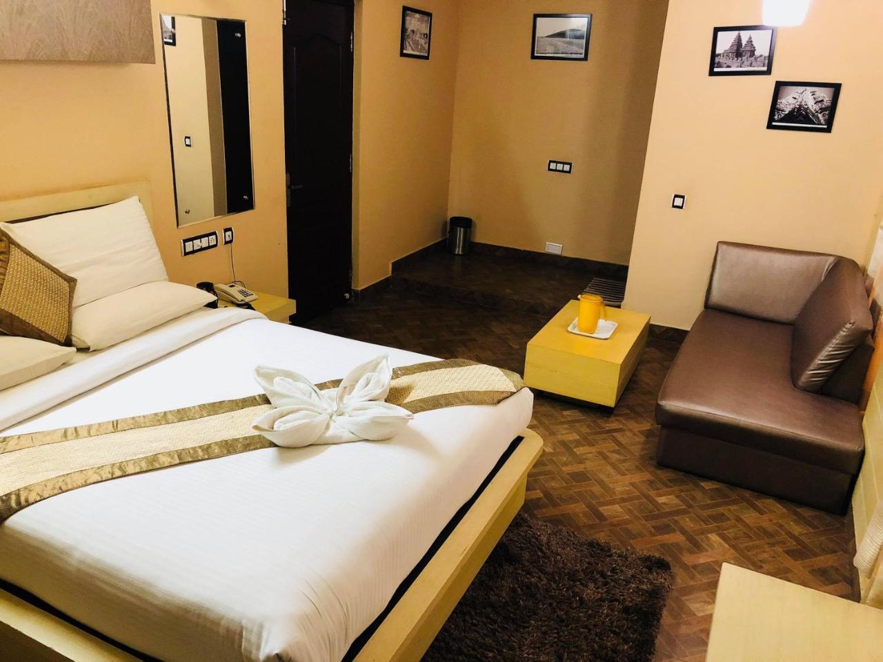 Emerald Suites Koramangala Bangalore Esterno foto