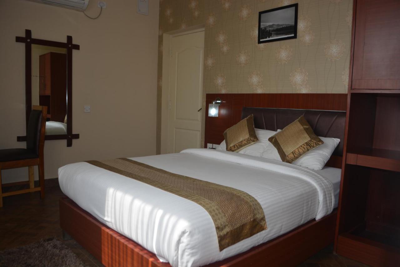 Emerald Suites Koramangala Bangalore Esterno foto
