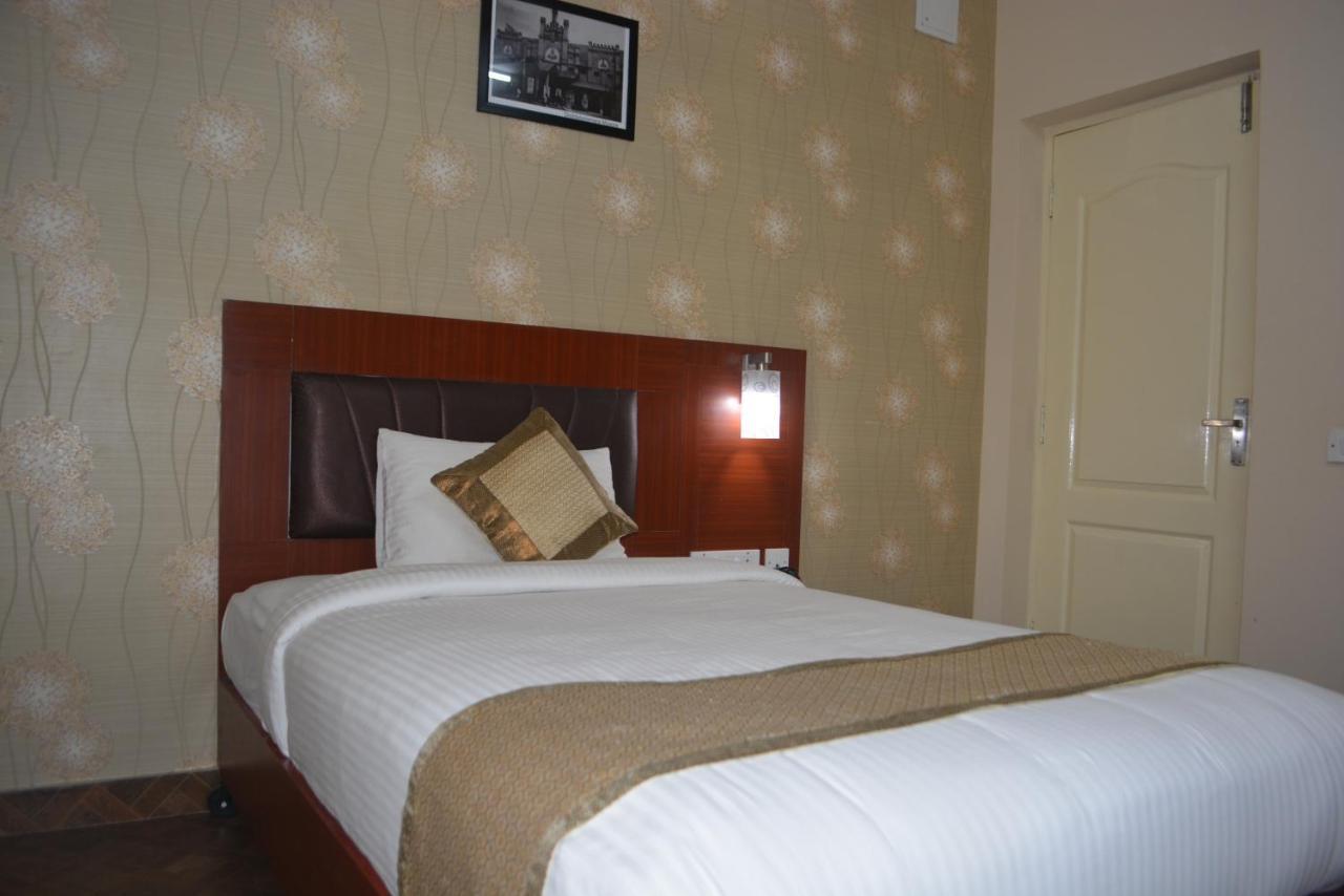 Emerald Suites Koramangala Bangalore Esterno foto