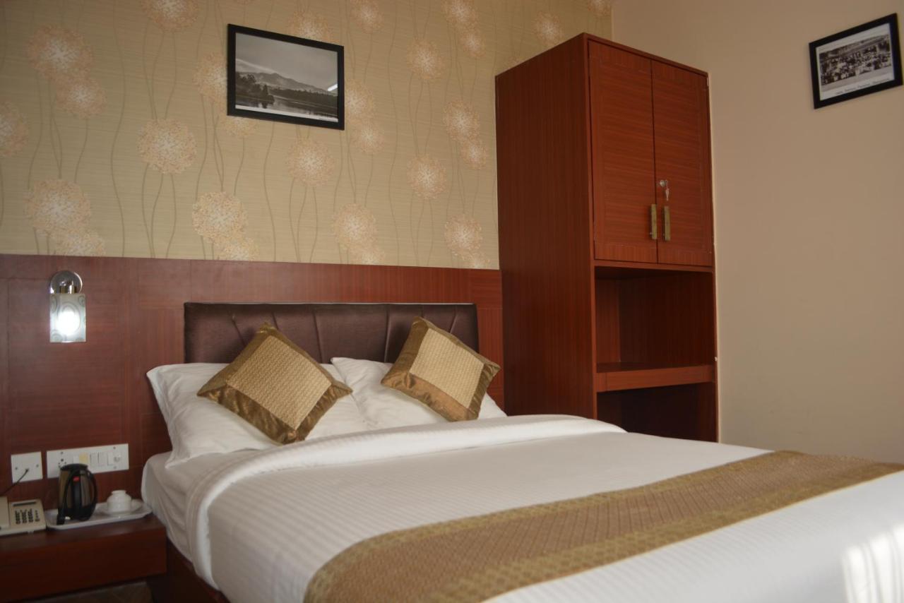 Emerald Suites Koramangala Bangalore Esterno foto